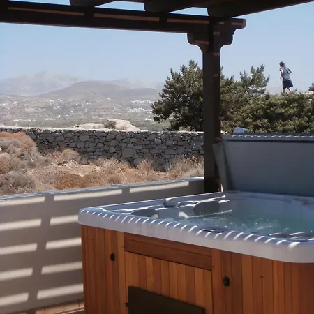 Kedros Aparthotel 3*